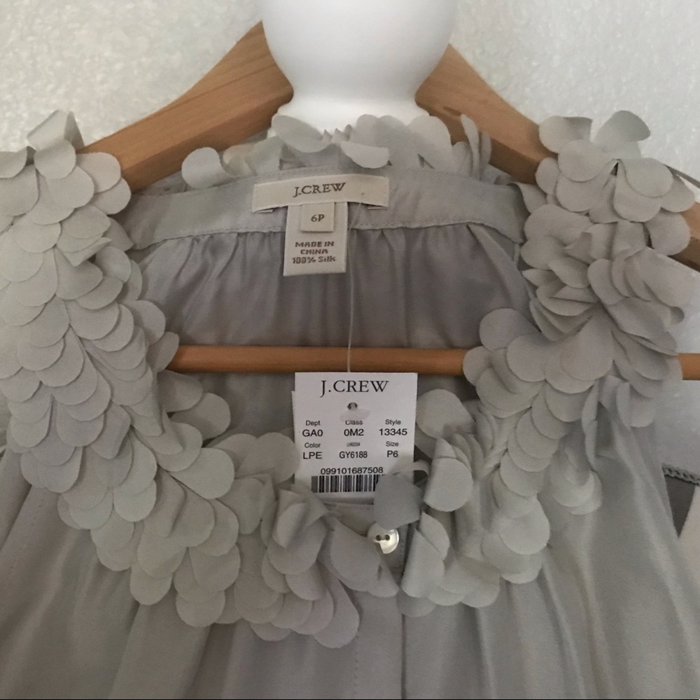 NWT. J. Crew ruffled collar sleeveless blouse. - Picture 2 of 4